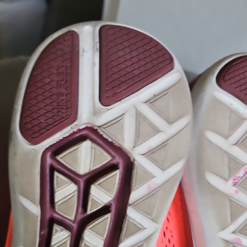 Nike Flex Run Athletic Shoes - Picture 6 of 10